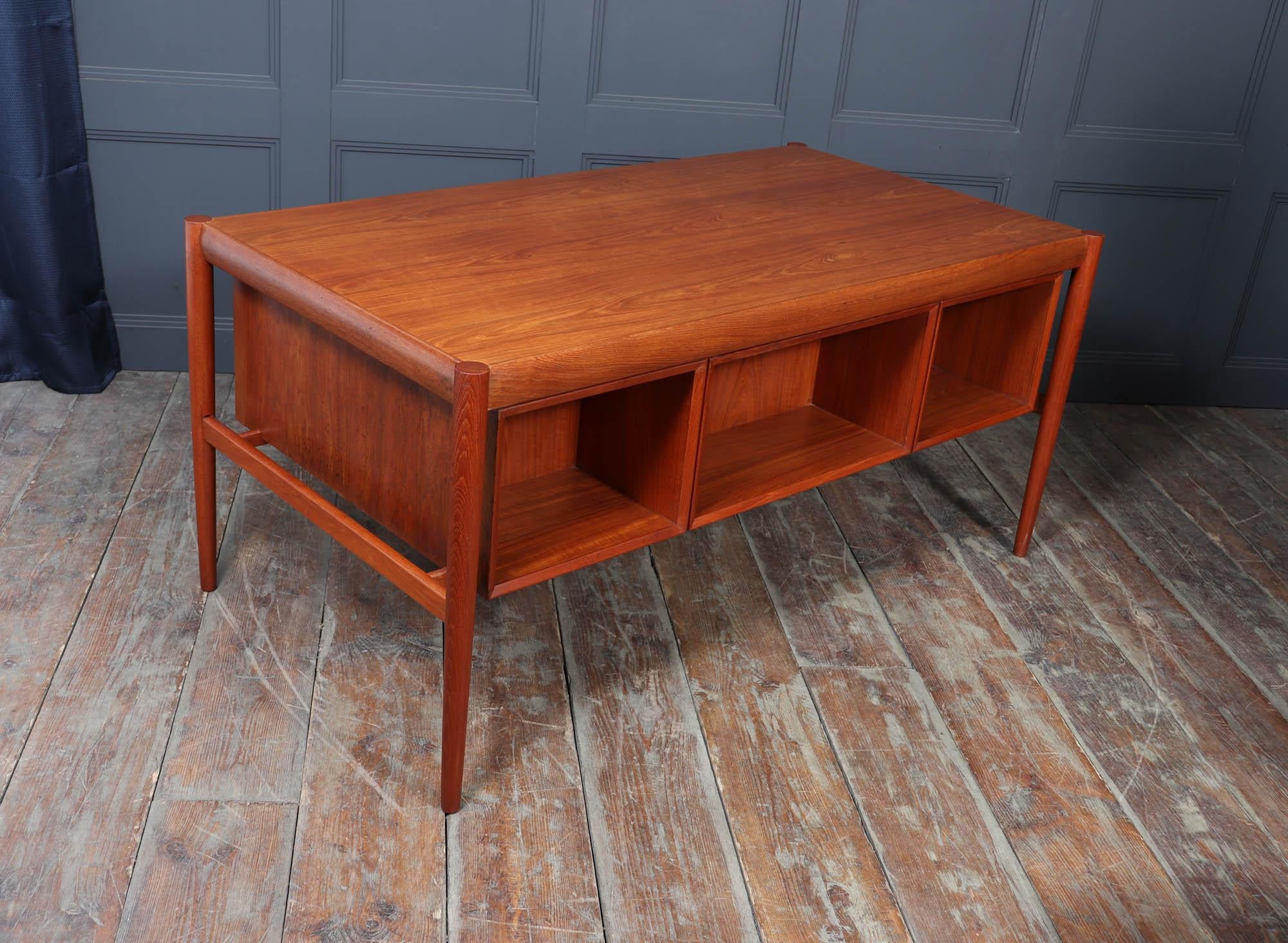 Mid-Century Danish Teak Executive Desk, c. 1960s For Sale 8