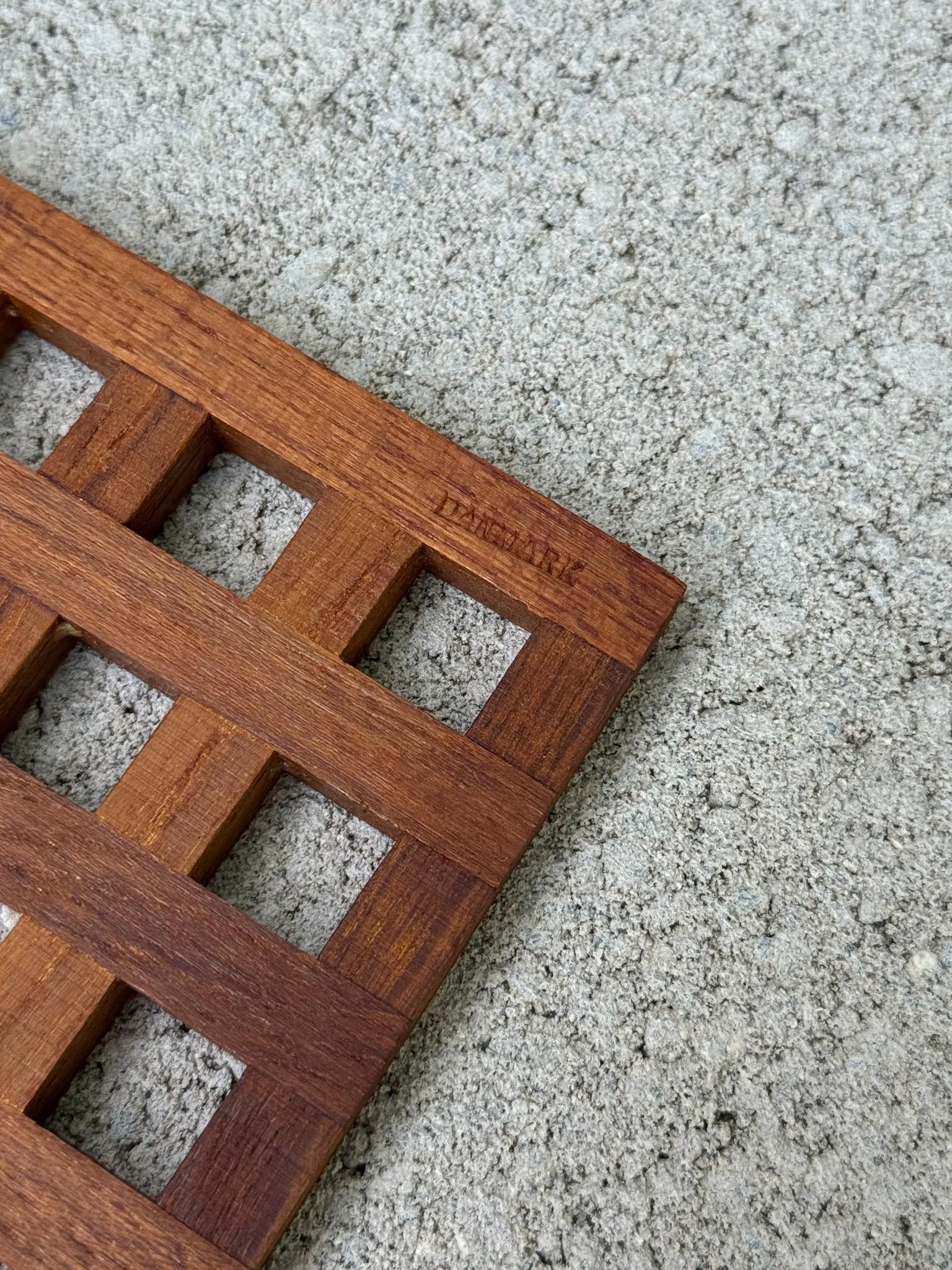 Jens Quistgaard Teck Lattice Trivet w/ Original Box for Dansk, Denmark, c.1965 en vente 1