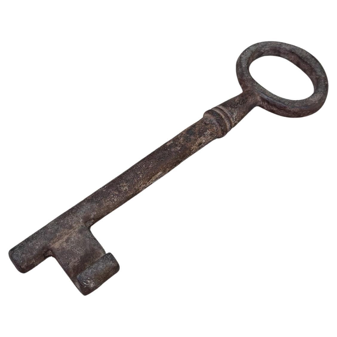 Antique 19th Century Big Cast Iron Key For Sale