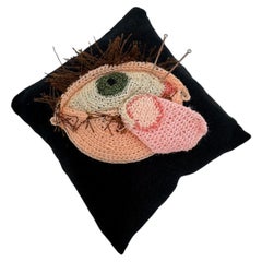 Mónica Castillo, “Finger in Eye”, scultura in fibra d’arte, 1999 circa