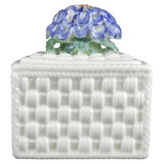 Tiffany & Co. Boîte à bijoux « Dahlia » en porcelaine de Sybil Connolly, Irlande