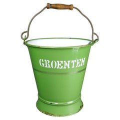 Seau de cuisine vintage des années 1930, en émail vert néerlandais, destiné aux courses et aux déchets verts