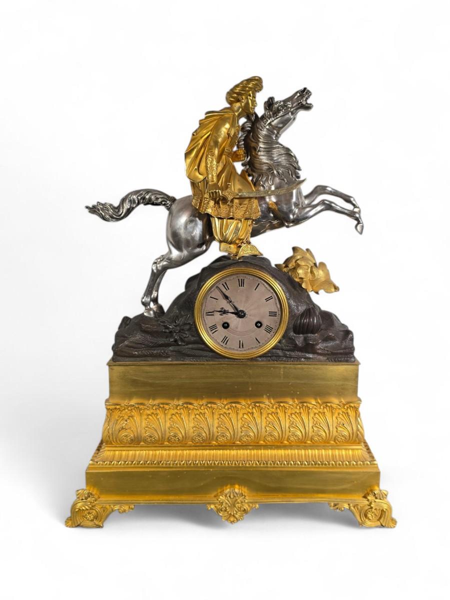 Mantel Clock for the Ottoman Market – Gilt and Silvered Bronze For Sale 6