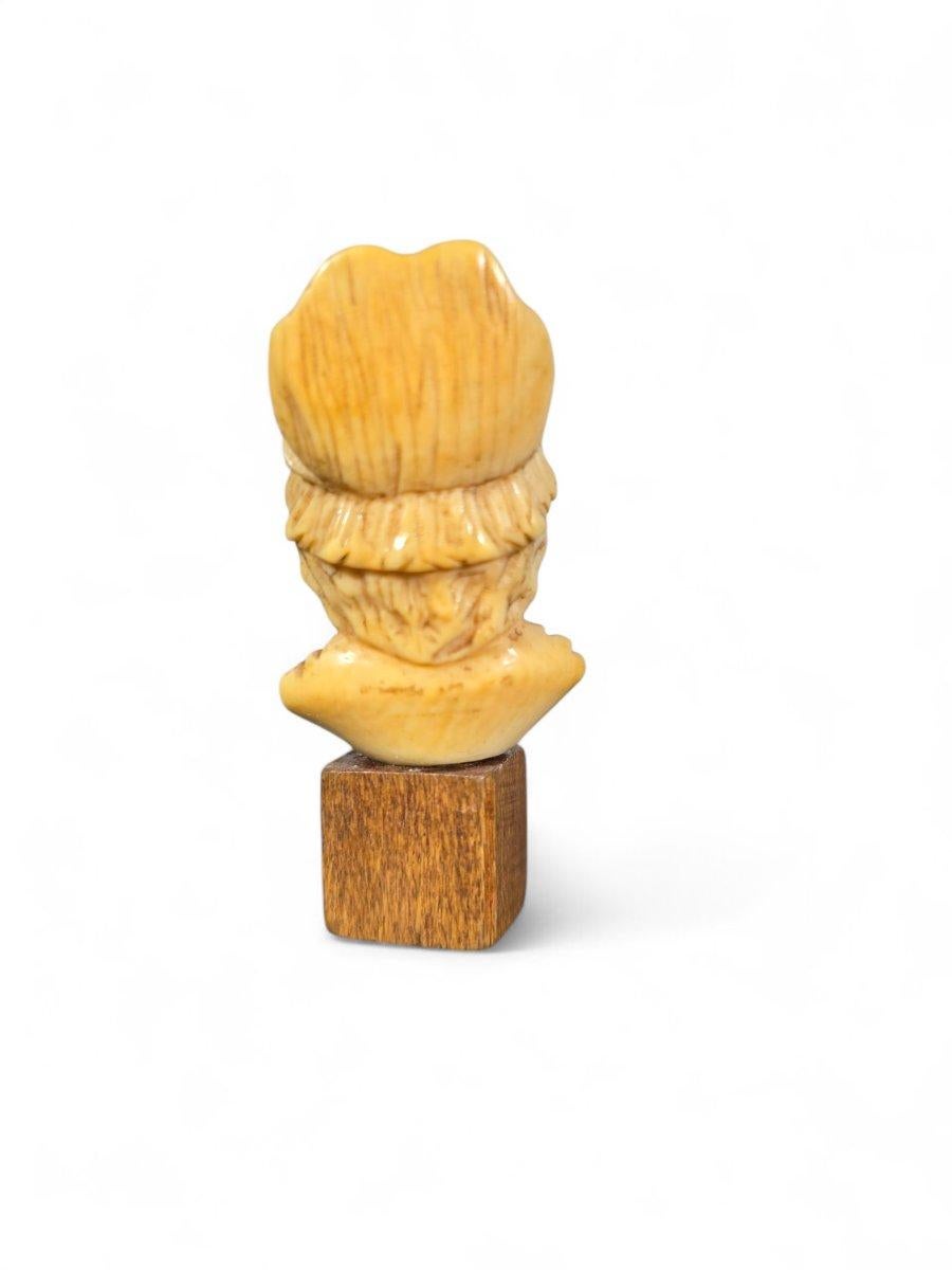 Other Small carved bone bust – 19th century For Sale