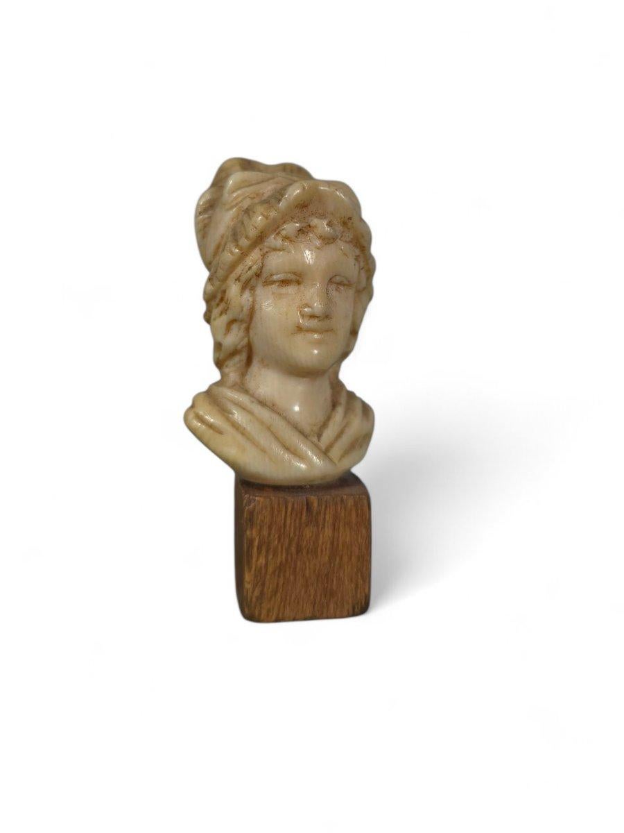 Bone Small carved bone bust – 19th century For Sale