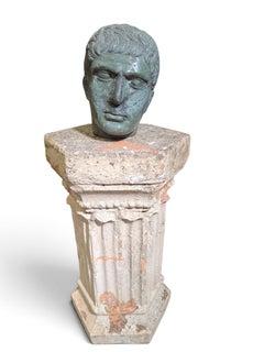 Testa in marmo intagliato italiano in stile classico, scultura antica con valore storico