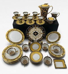 Luxurious Porcelain Dinnerware Set (28) from the Barocco Collection by Versace