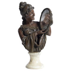 Büste einer Frau mit Spiegel im Art-déco-Stil. Anfang 1900er