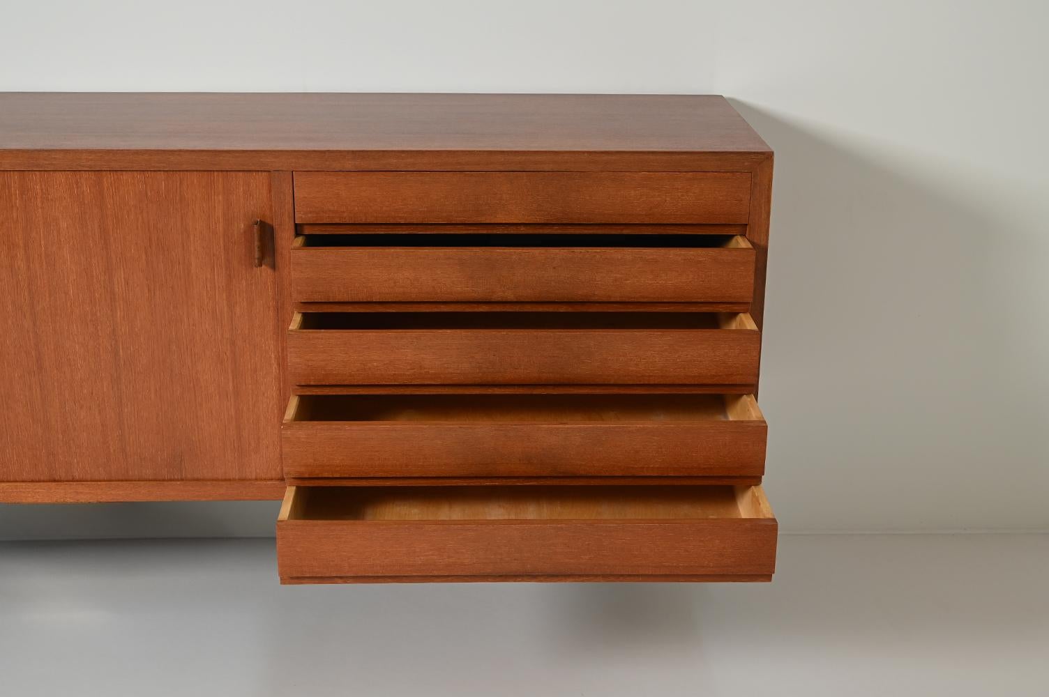 Large mid-century teak floating sideboard, 1960s Germany. For Sale 1