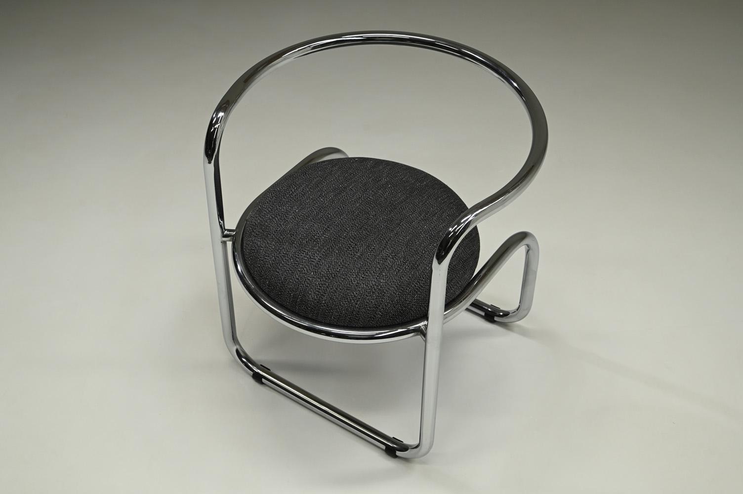 Tissu Jeu de 2 chaises d'appoint chromées, 1970 Italie. en vente
