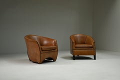 Ensemble de fauteuils « Cocoon » et « Charel » créés par Bart van Bekhoven pour Artistiek, années 1990, Pays-Bas.