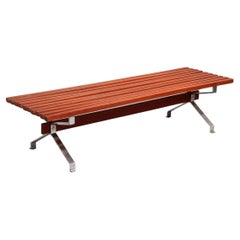 Banc italien en teck et acier Elegance des années 1960