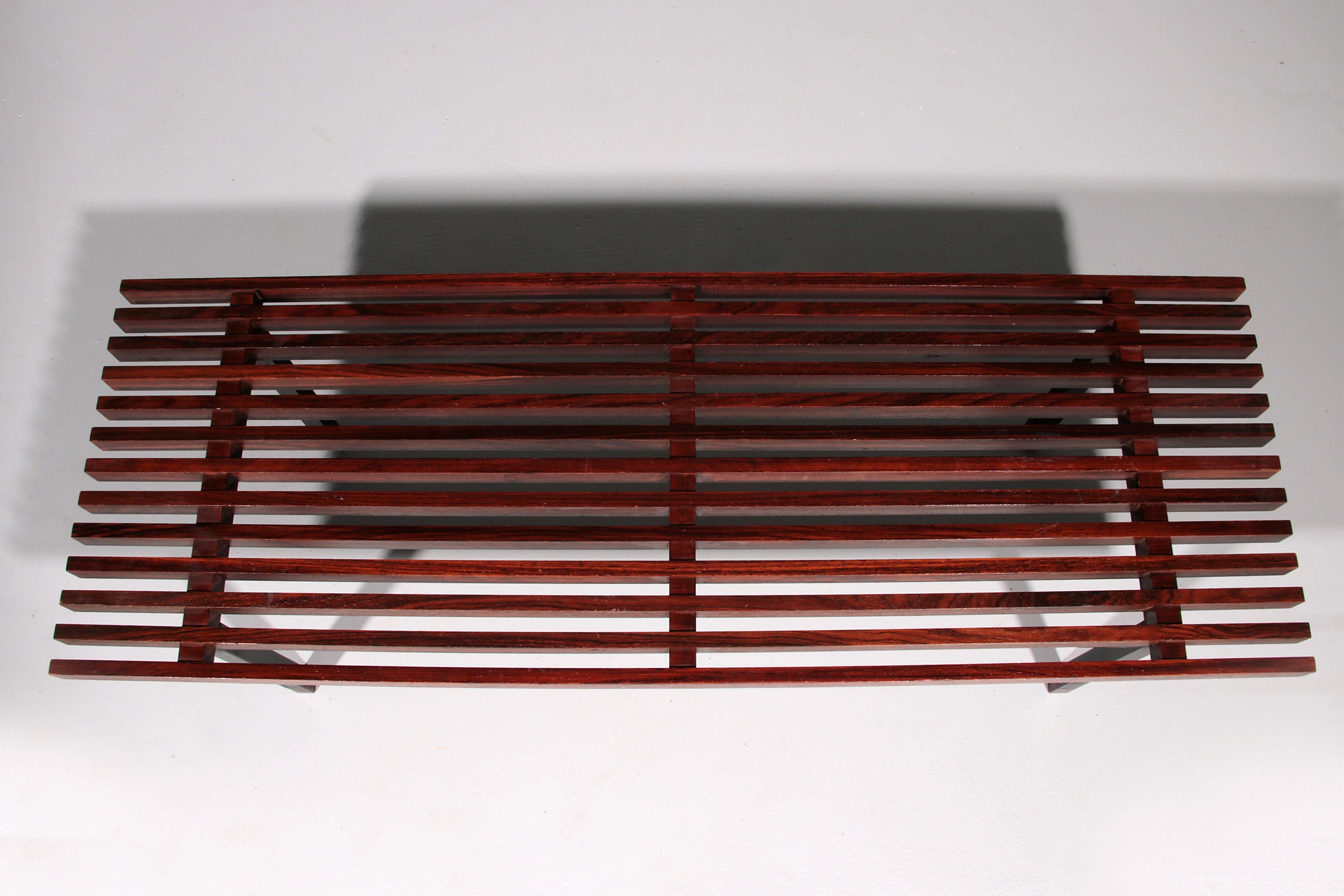 italien Banc en teck et métal, fabriqué en Italie, années 1970 en vente