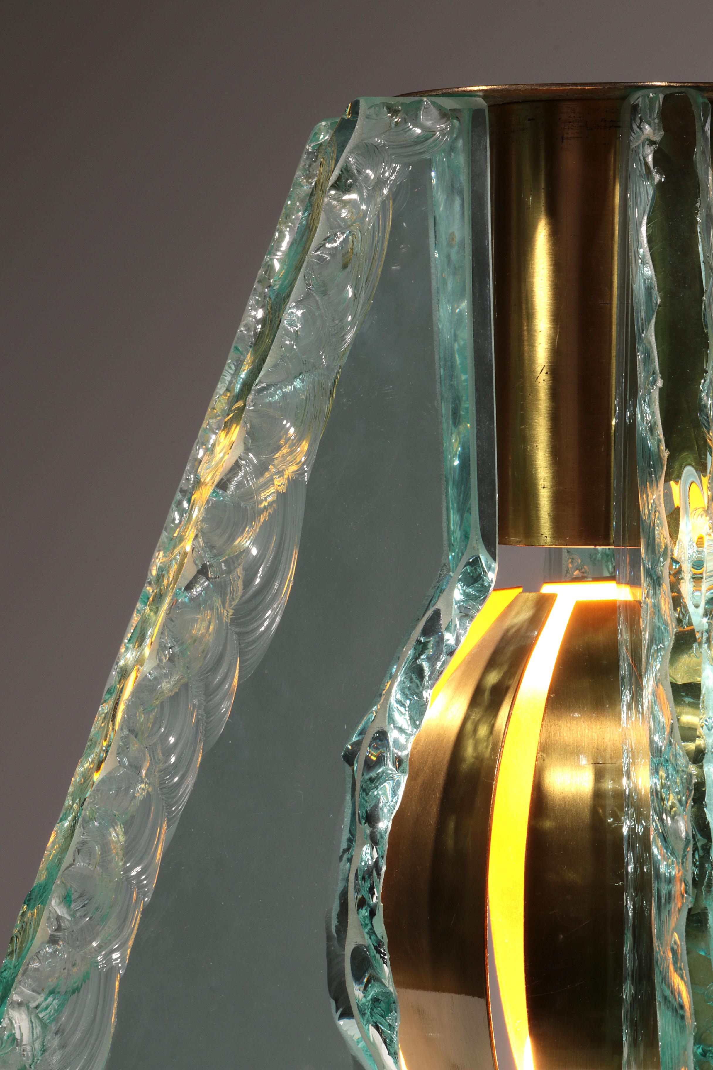 Italian Chiselled Glass Table Lamp in Brass by Gino Paroldo for Dinodei, 1960s For Sale