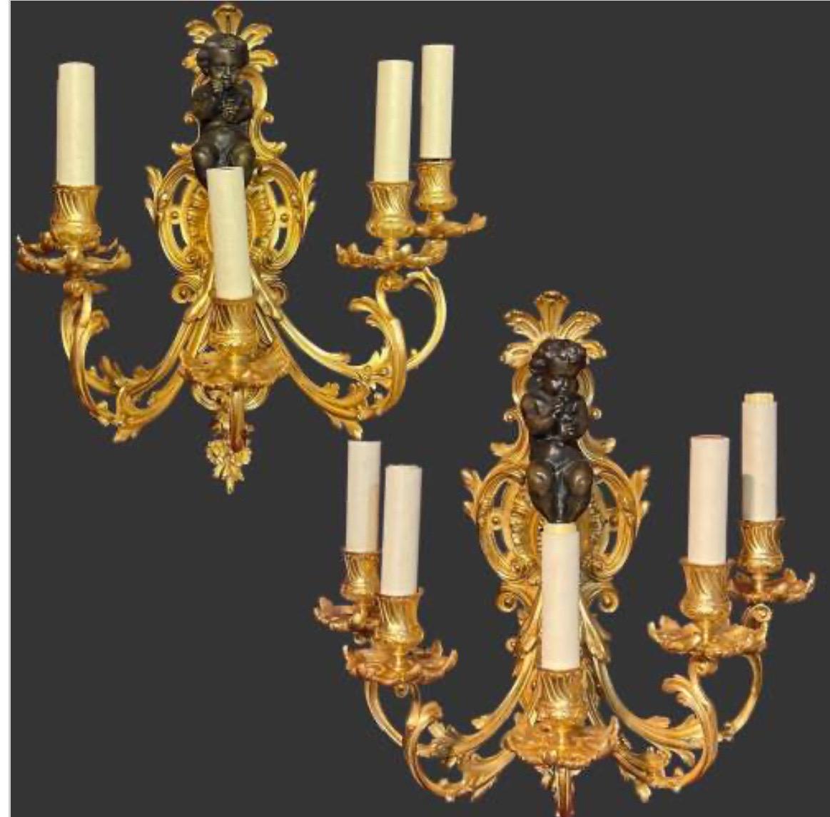 Una grande coppia di scensori da parete in bronzo dorato Dore del XIX secolo