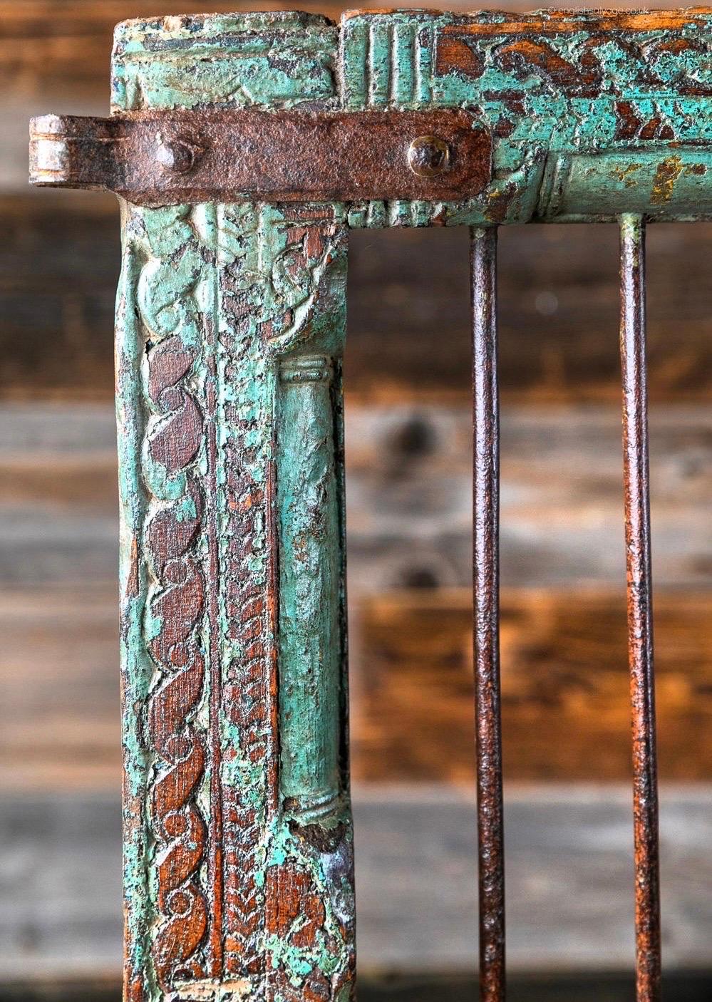 Indiano Coppia di porte indiane Jali ornate, XIX secolo in vendita