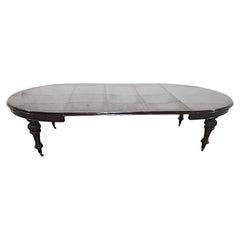 A Very Fine 19th Century Irish Dining Table in the Manner of Williams and Gibton