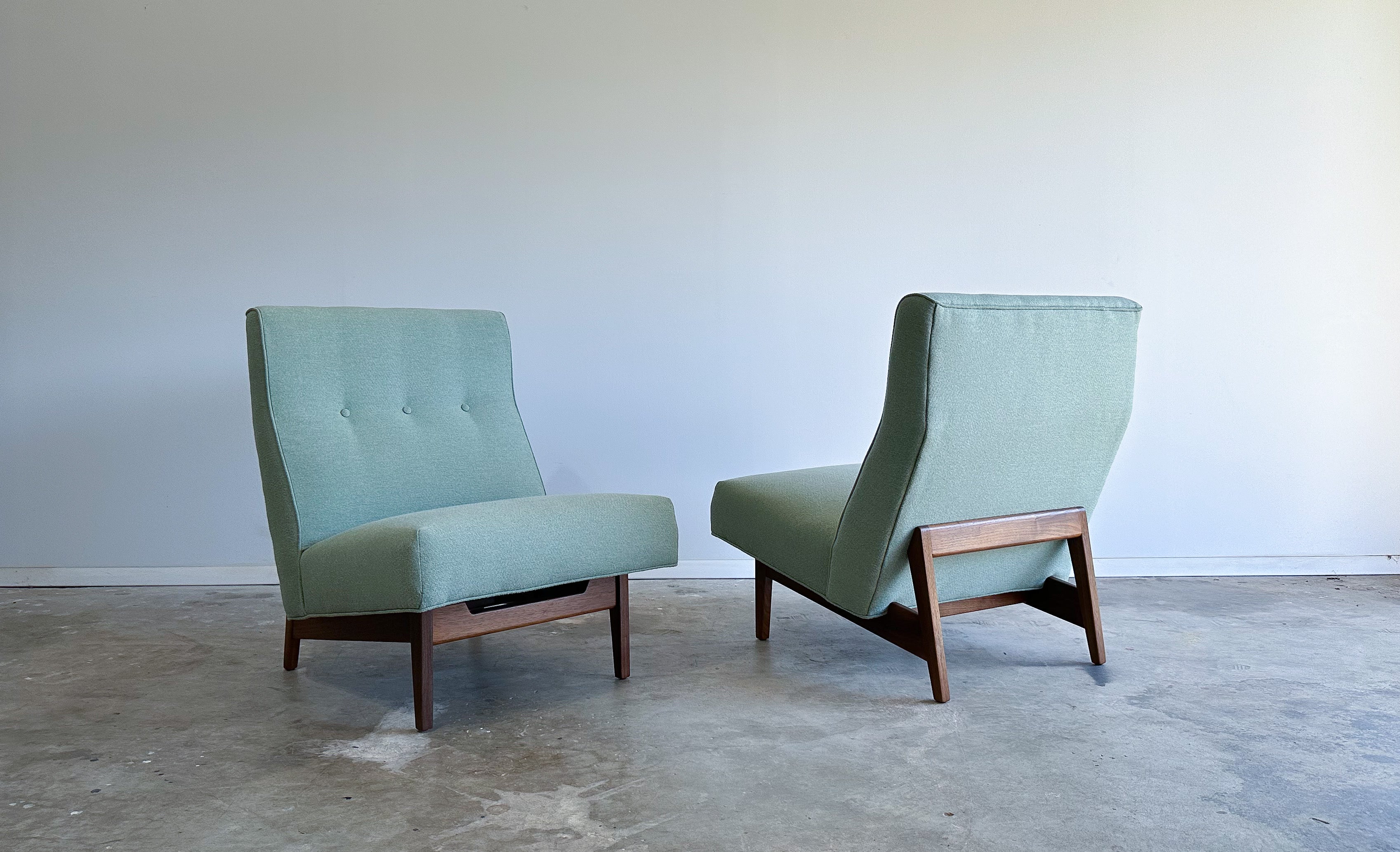 Pair of Jens Risom Slipper Chairs, 1950's For Sale