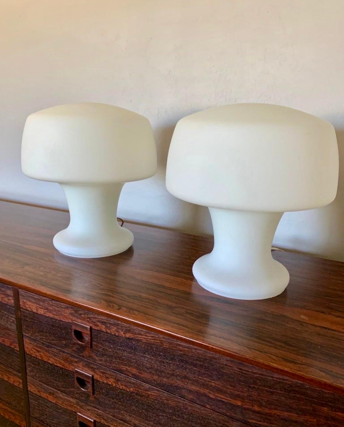 Italian Mid Century Modern Laurel Mushroom Table Lamps, a Pair For Sale