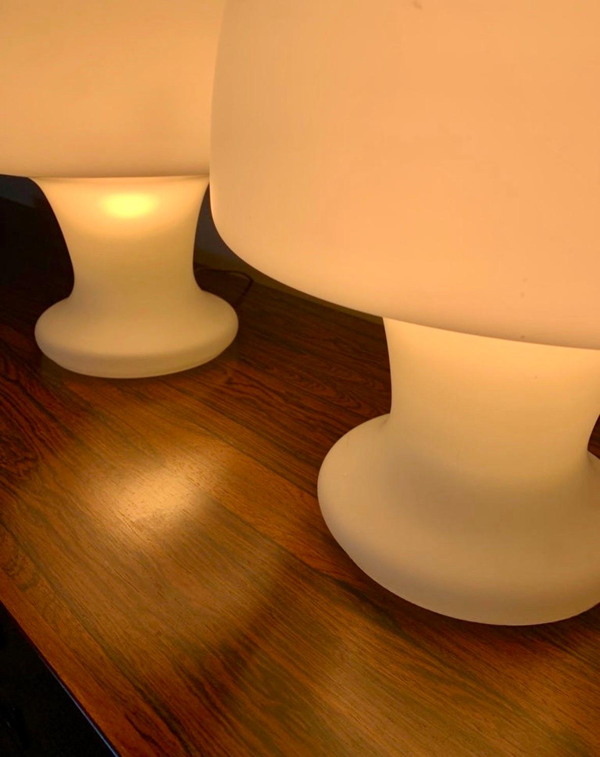 20th Century Mid Century Modern Laurel Mushroom Table Lamps, a Pair For Sale