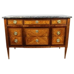 Commode française de style Louis XVI en marqueterie, avec plateau en marbre, vers 1780