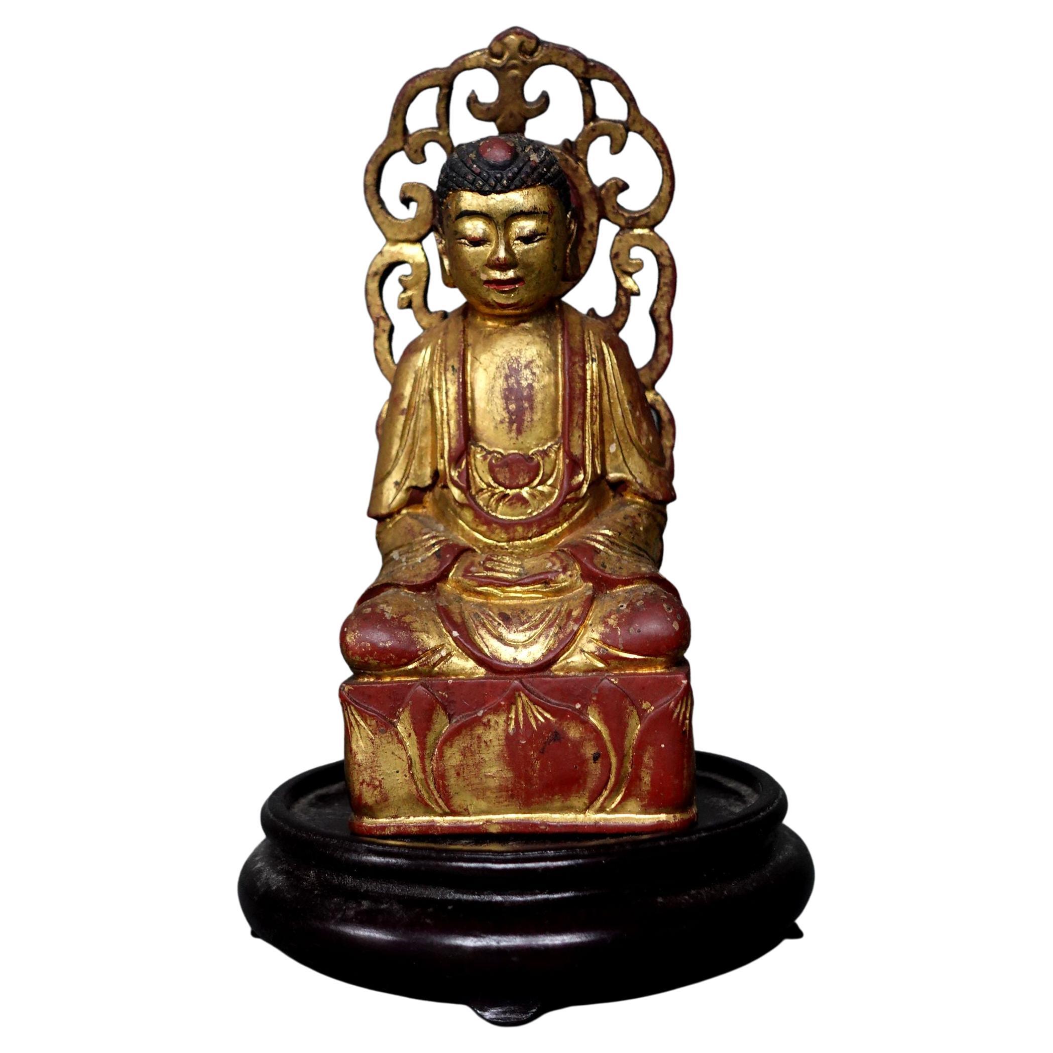 Antiker chinesischer geschnitzter vergoldeter Buddha, 1800er Jahre, Ric.00040