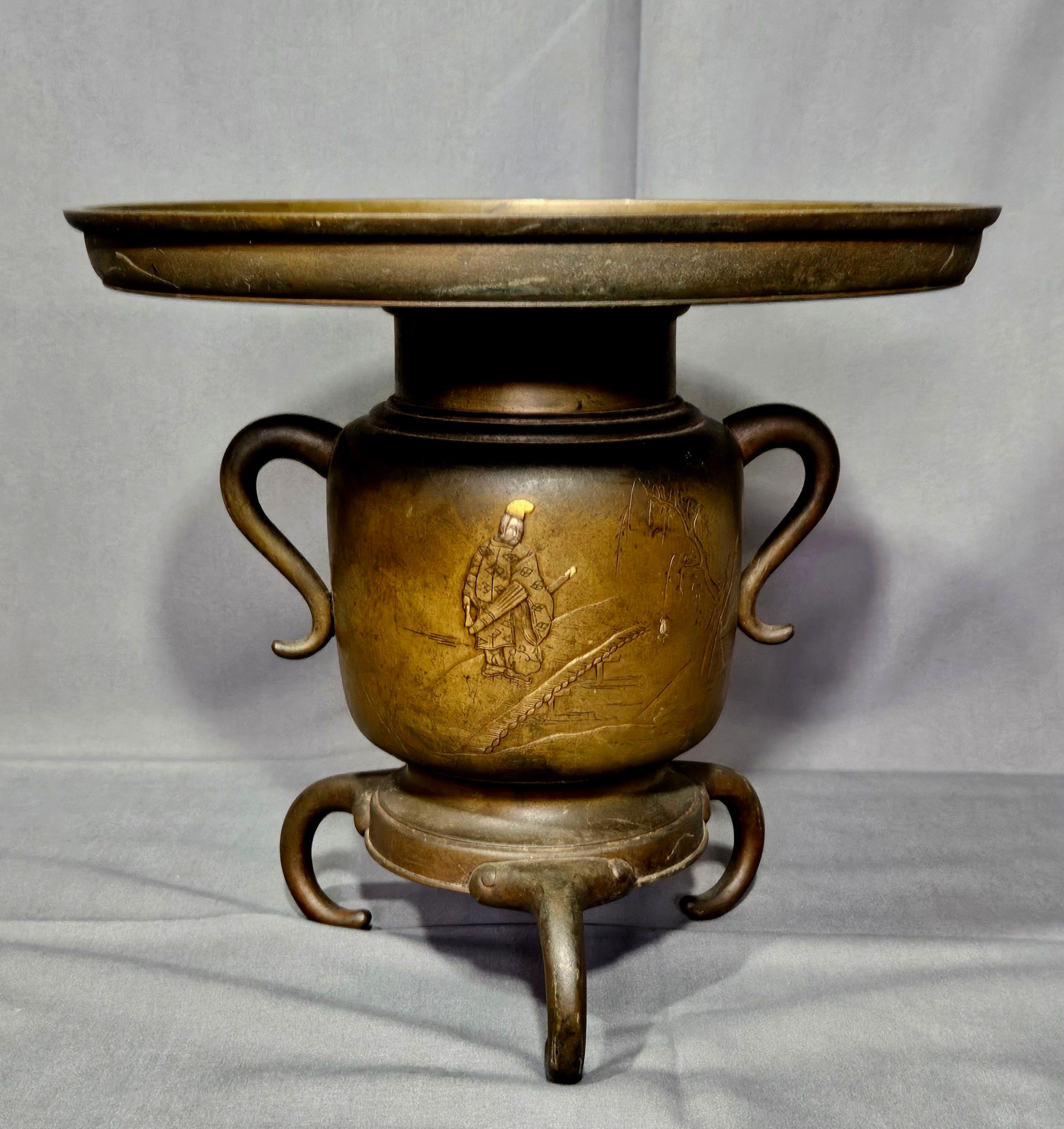 Antico vaso a treppiede Ikebana in metallo misto del 19° secolo in vendita 2