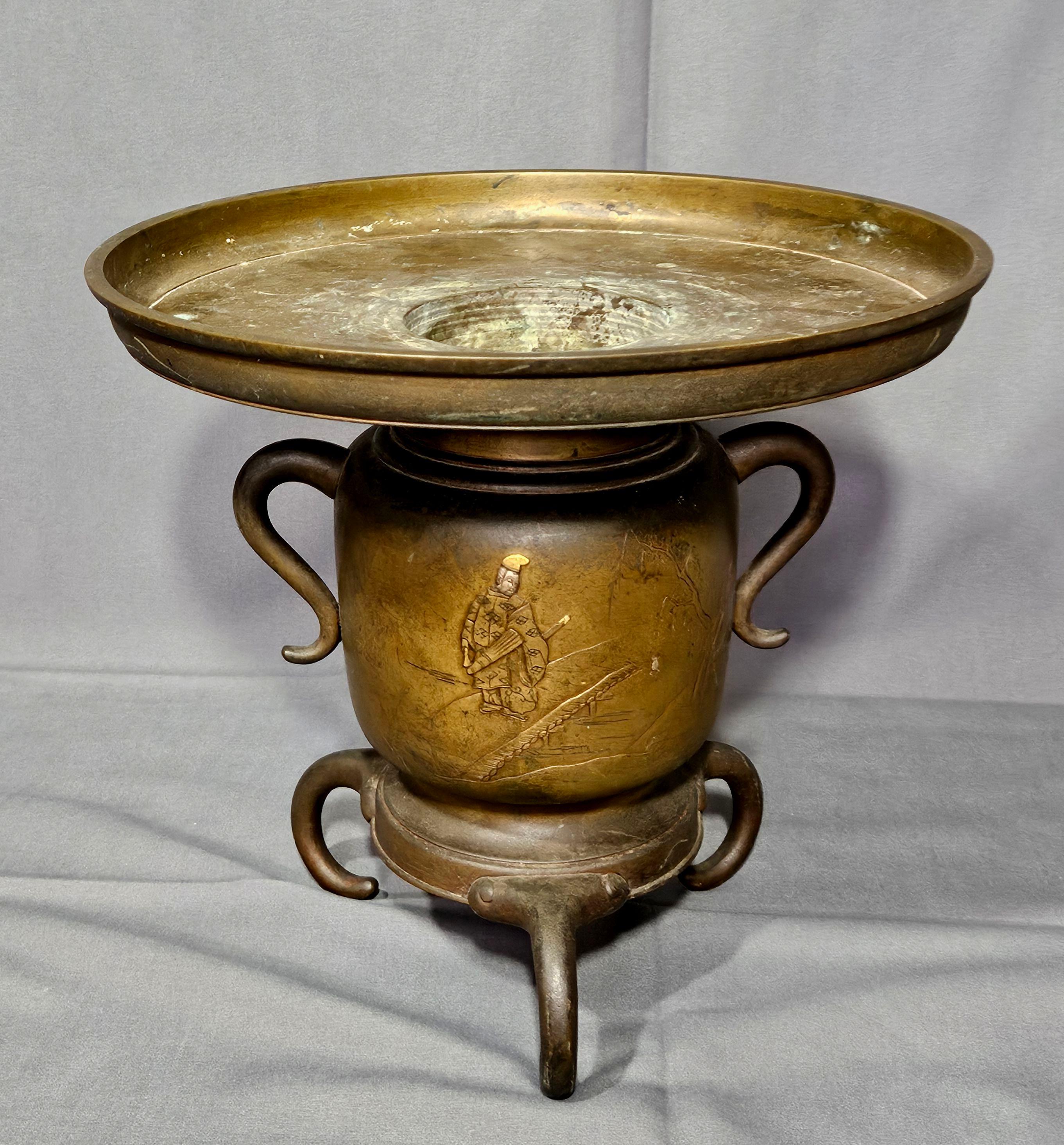Antico vaso a treppiede Ikebana in metallo misto del 19° secolo in vendita 3