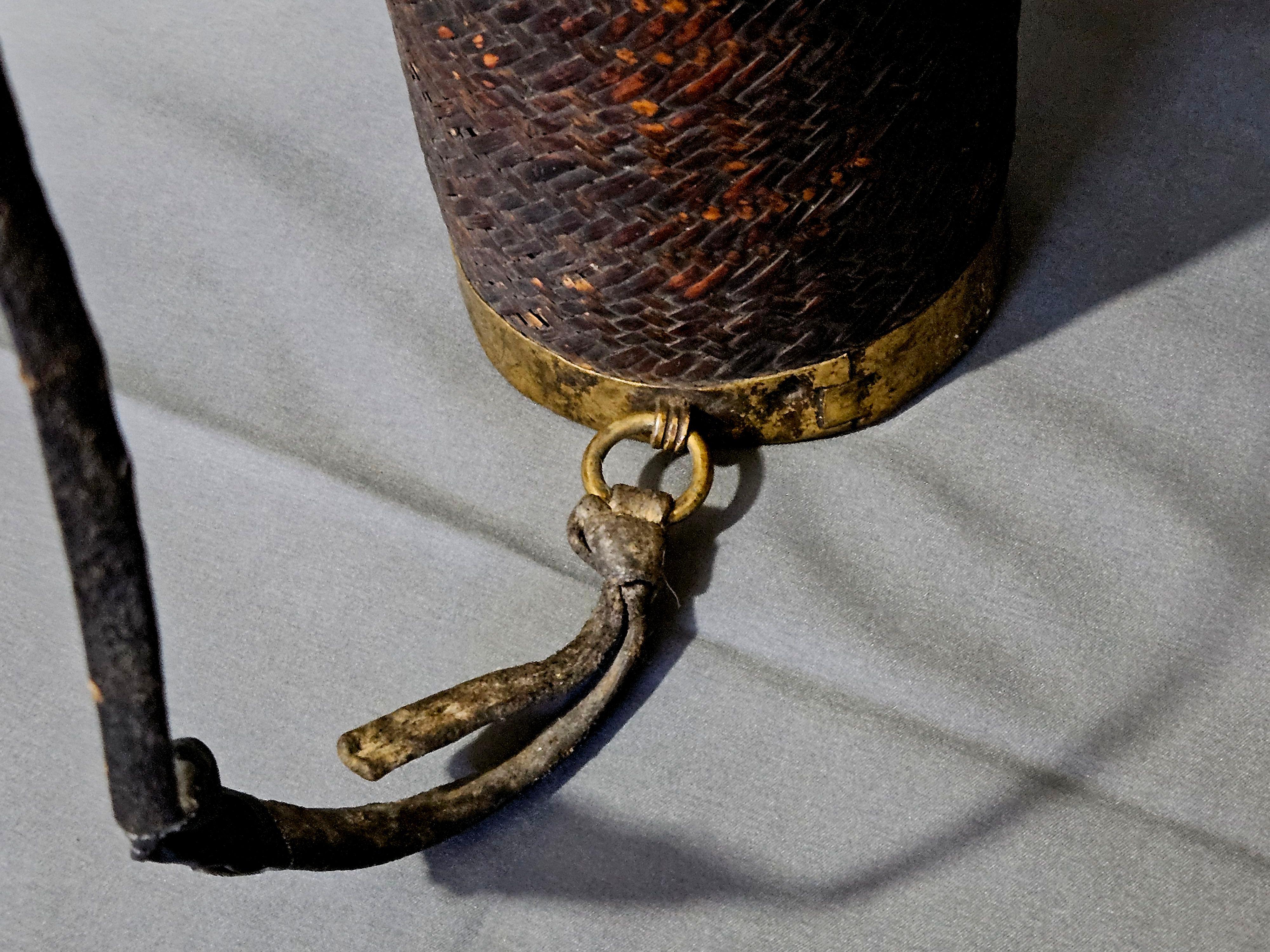 Antica grande mensa da samurai giapponese del XIX secolo In condizioni ottime in vendita a Norton, MA