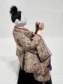 Antike japanische Hina-Puppe auf Holzsockel Nr. 029, Edo-Zeit, 1800er Jahre