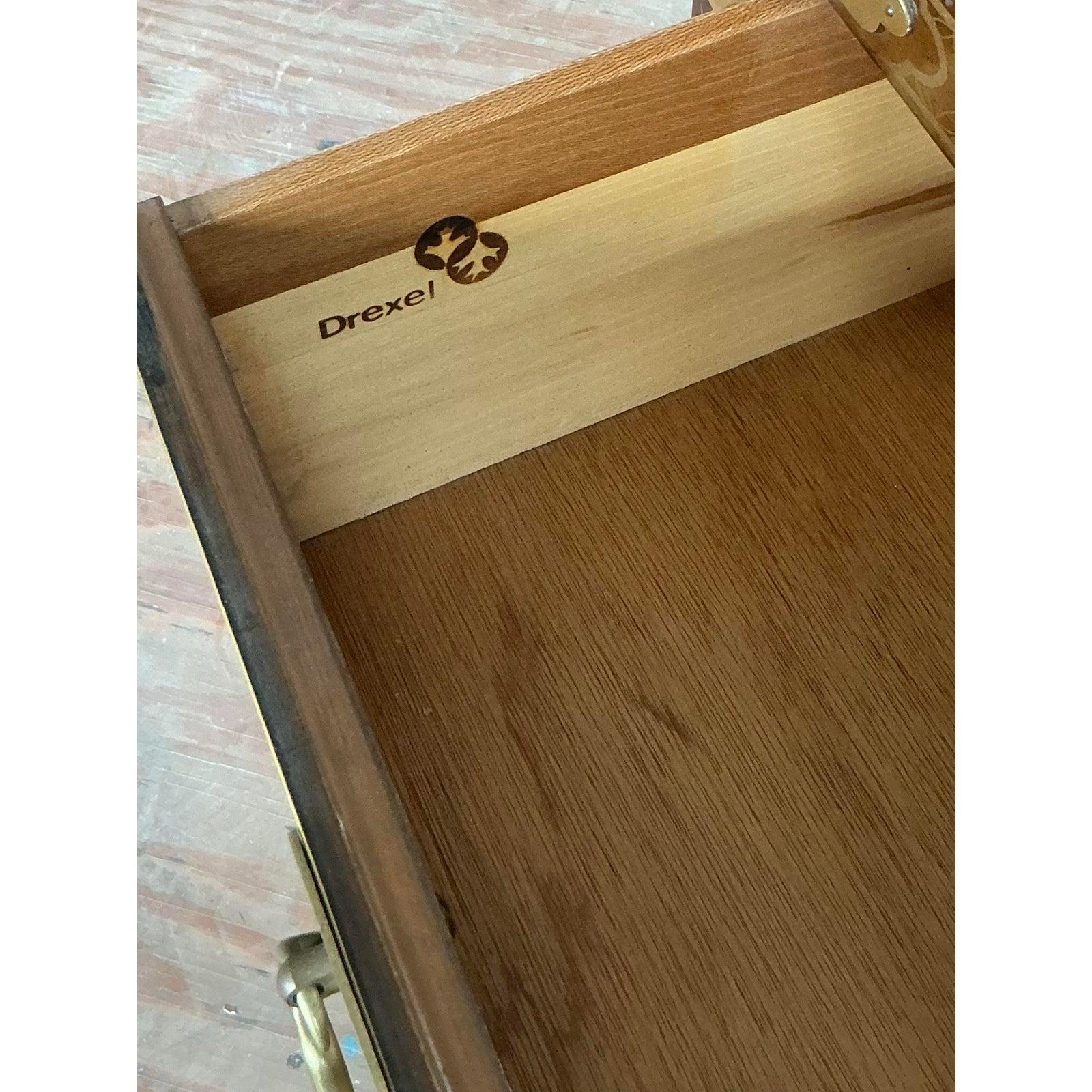 Vintage Asian Drexel Chinoiserie Chest of Drawers In Good Condition For Sale In West Palm Beach, FL