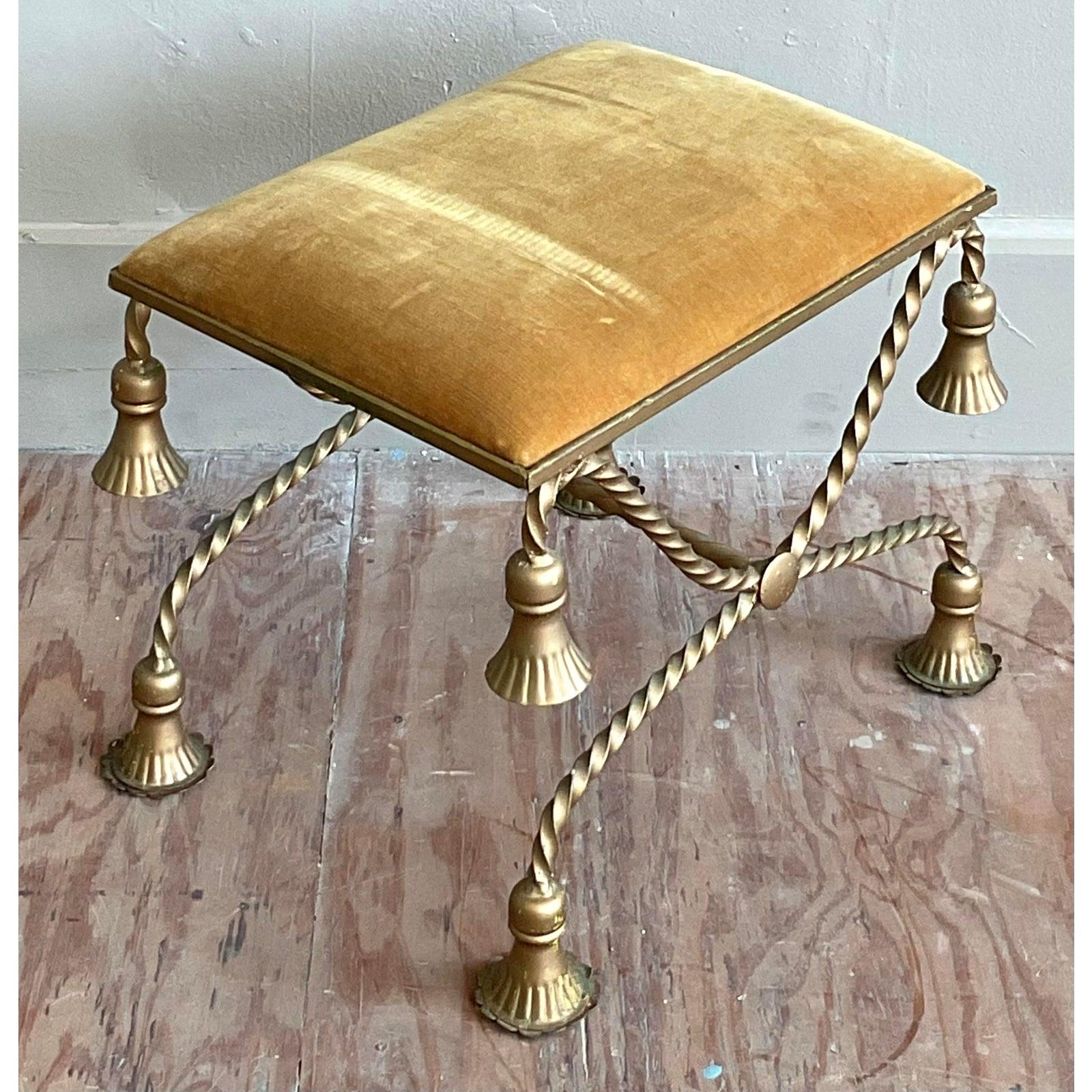 Banco de borlas retorcidas Vintage Regency Latón en venta