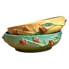 Vintage-Keramikschalen von Roseville mit „Bittersweet“-Blumenmuster – 2er-Set