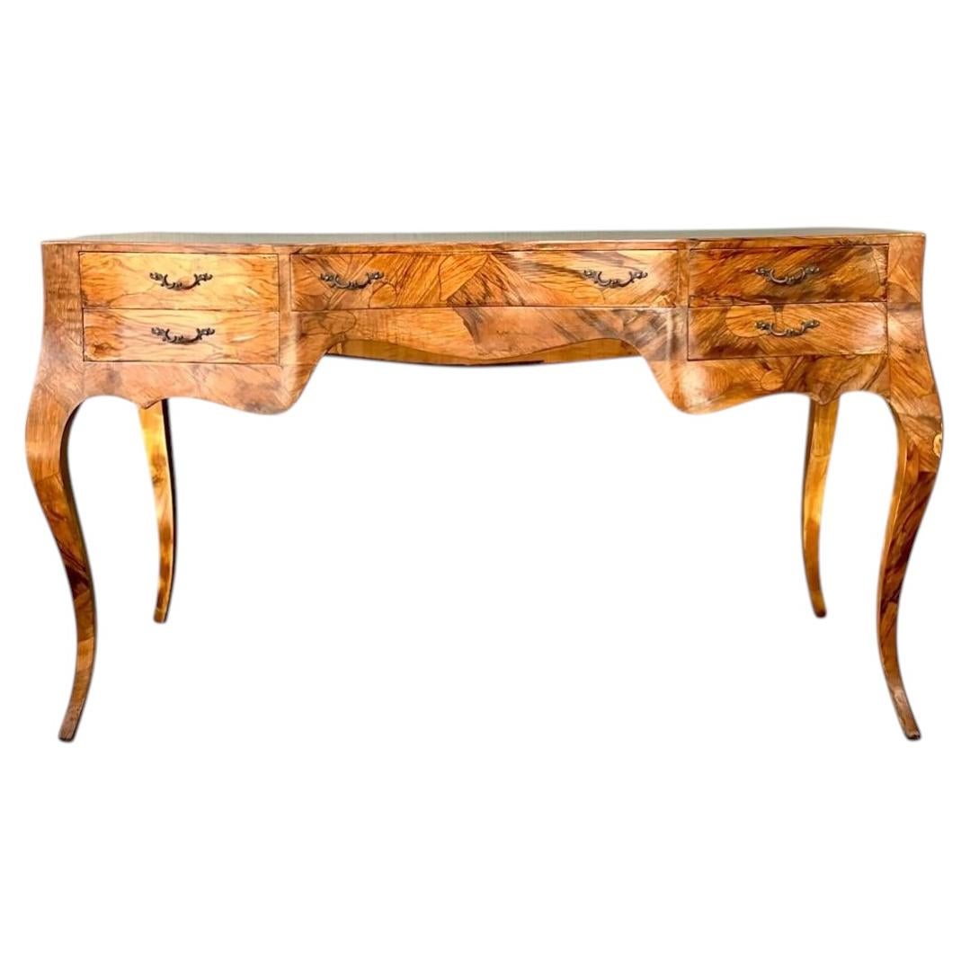 Escritorio vintage italiano de madera de nodo