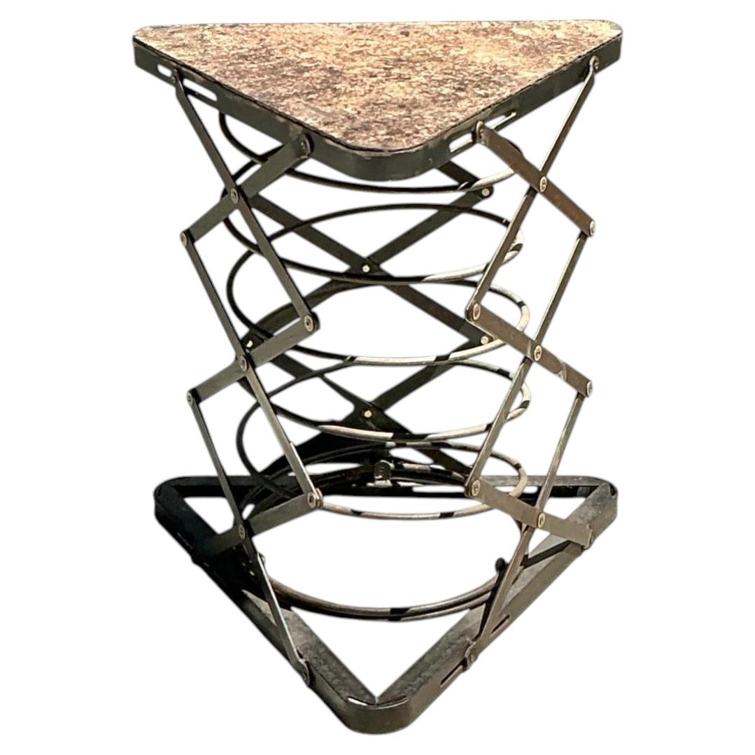 Mesita auxiliar vintage de estilo industrial, de metal y piedra en venta