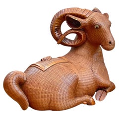 Vintage Shanghai Weave Curly Horn Ram Box