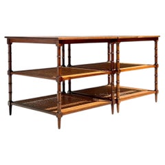 Vintage-Beistelltische aus Holz und Rattan mit mehreren Ebenen