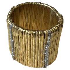Vintage Giora Gold Cuff Stretch Bracelet