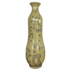 Vaso in ceramica smaltata cristallina giallo vintage