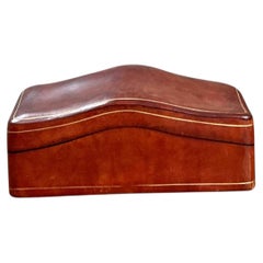 Dekorative Schachtel aus italienischem Vintage-Leder mit gewelltem Deckel