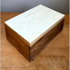 Vintage-Schatulle aus Holz und Knochen