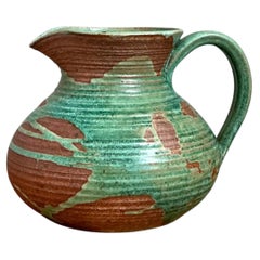 Keramikkrug im Vintage-Stil in Grün und Braun