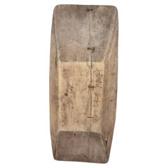 Cuenco popular sueco del siglo XVIII, de estilo primitivo, con fecha de 1788 y firmado «HN»