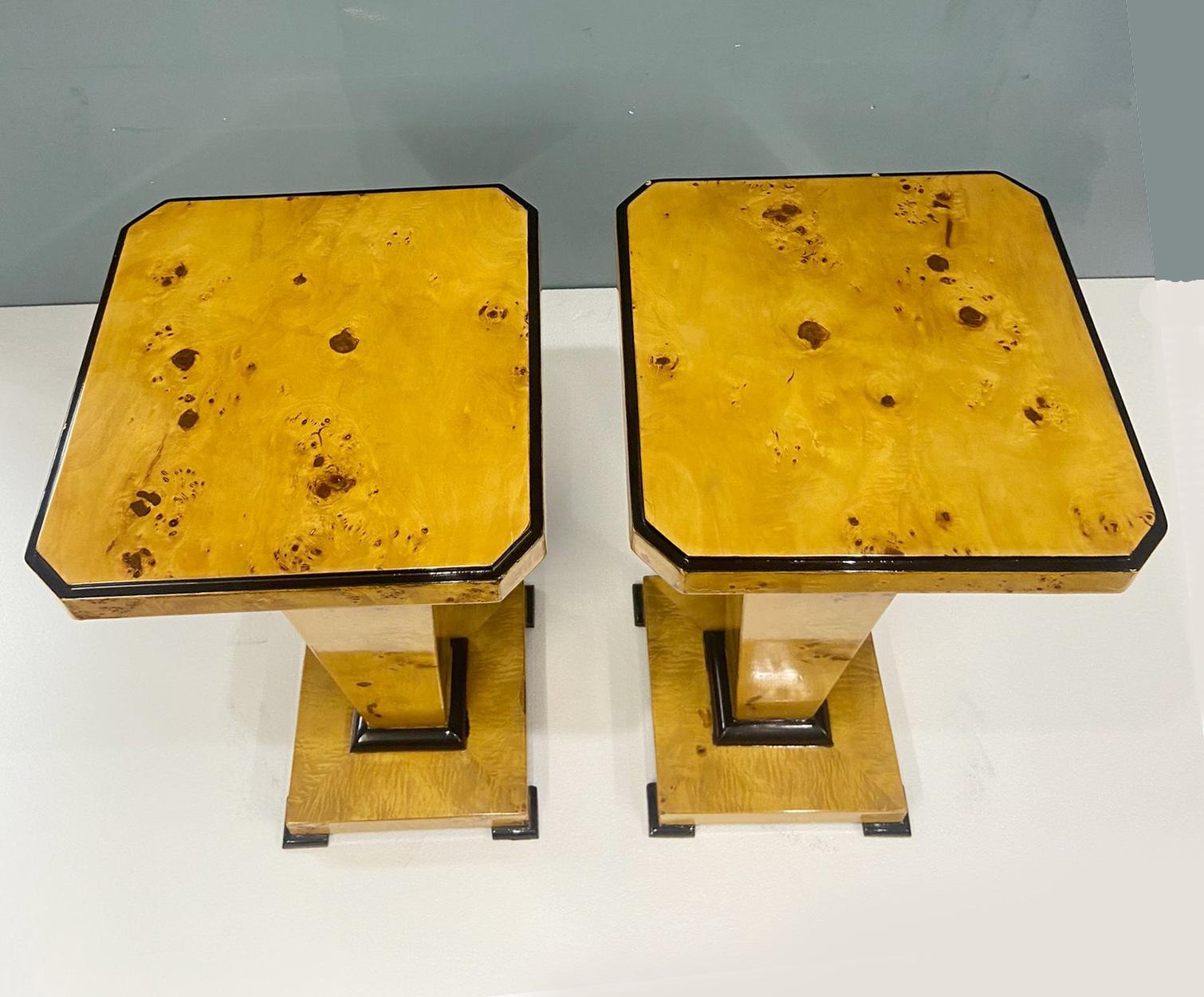 You are viewing a gorgeous pair of art deco revival pedestal tables
Birdseye maple deco stands with black ebonized trim
Clean and minimal design perfect for modern interiors
Will ship to anywhere in the world - including US - so please get in touch