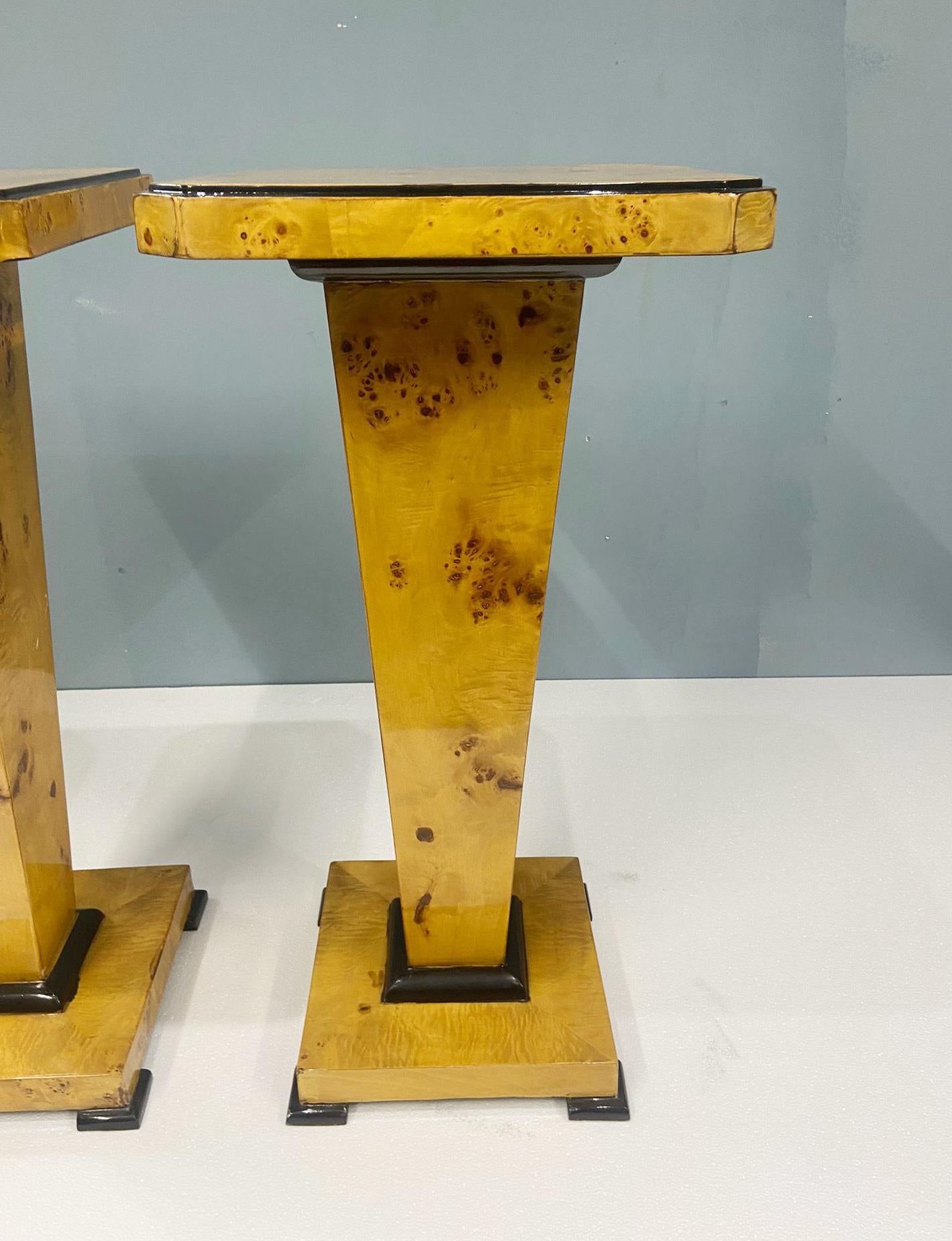 Pair Art Deco Pedestal Stands Walnut Tables In Good Condition For Sale In Potters Bar, GB