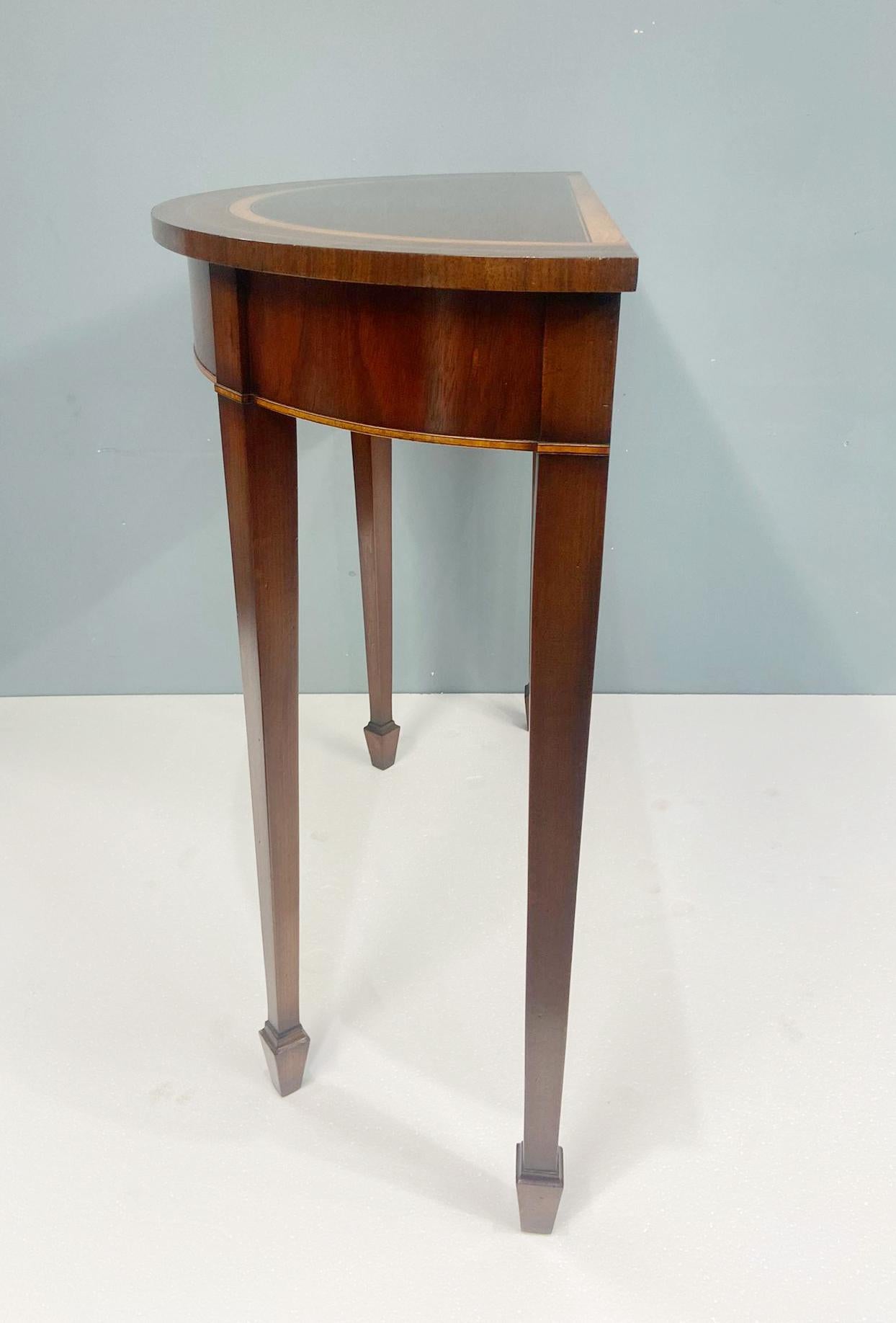Table console Sheraton Demi Lune Acajou en vente 8