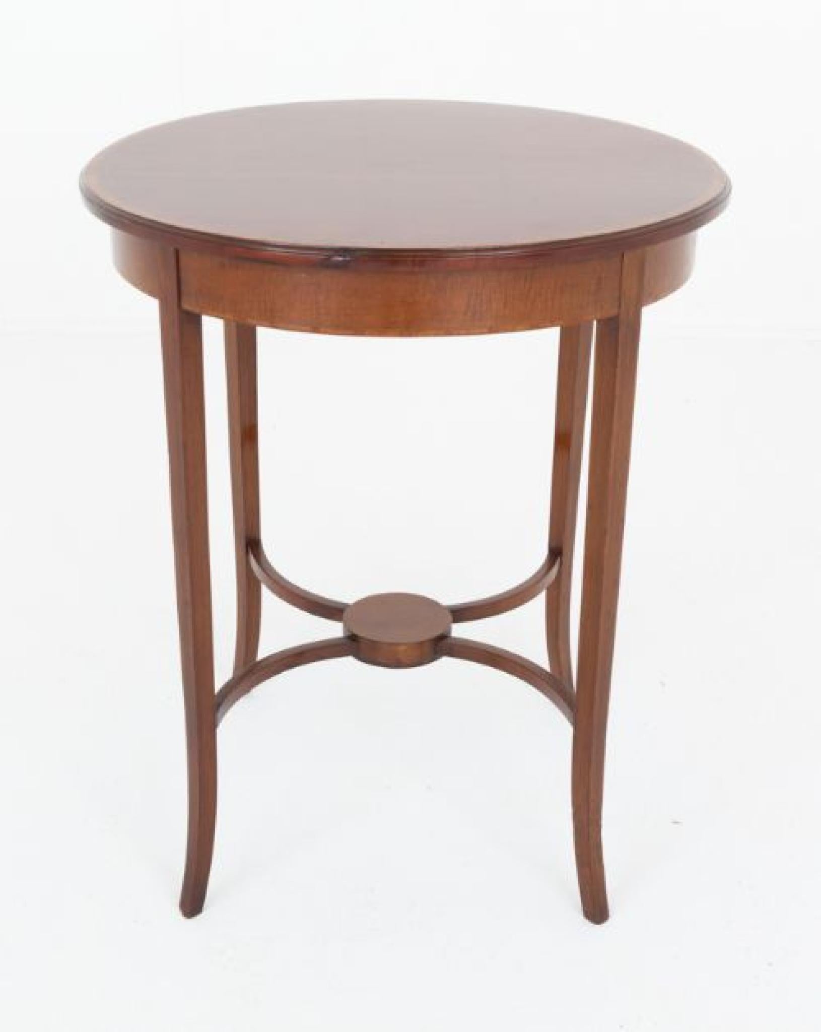 Bois Table d'appoint Sheraton Acajou Antique Revival en vente