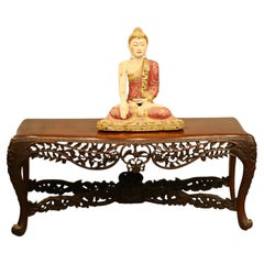 Geschnitzter Konsolentisch aus Hartholz aus der chinesischen Qing-Dynastie, um 1840