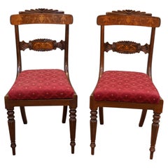 Paire de chaises d'appoint en acajou de style « Revival » de l'époque de Guillaume IV, avec incrustations