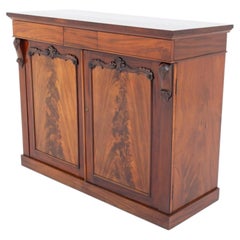 Credenza vittoriana in mogano, mobile antico del 1860
